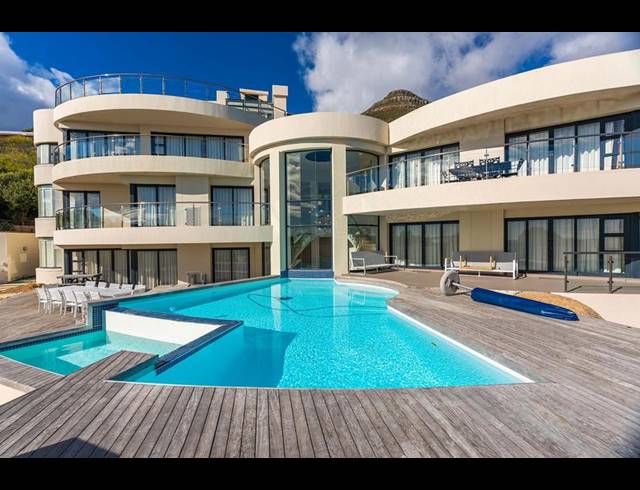 7 BEDROOM HOUSE FOR SALE IN LLANDUDNO